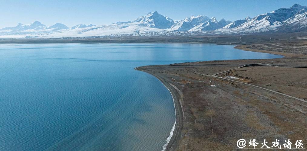 美丽中国丨西藏：鸟瞰蔚蓝佩枯错